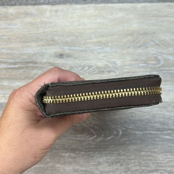 Michael Kors brown jet set full zip wallet - Picture 5 of 9